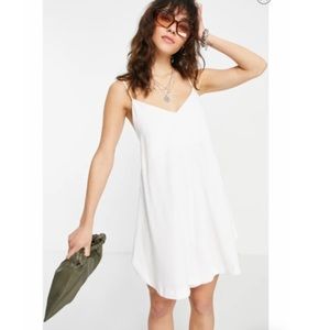 Nordstrom TopShop White Sleeveless Tie Back Relaxed Fit Romper. Size 6 / Small.